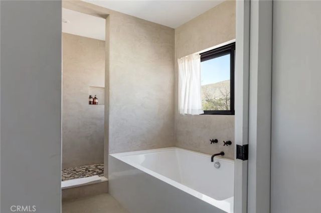 48575 W Paradise, Morongo Valley, CA 92256