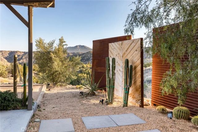 48575 W Paradise, Morongo Valley, CA 92256