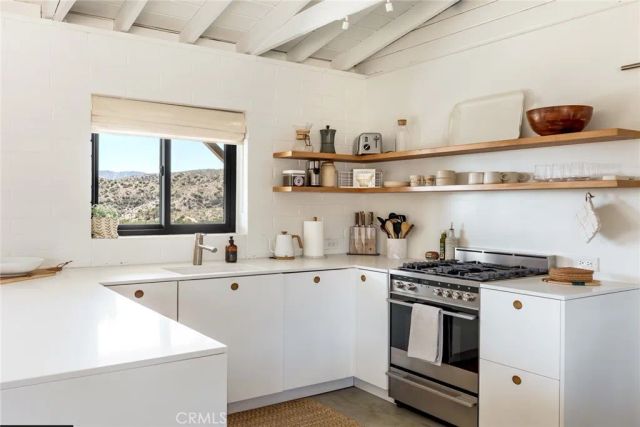 48575 W Paradise, Morongo Valley, CA 92256