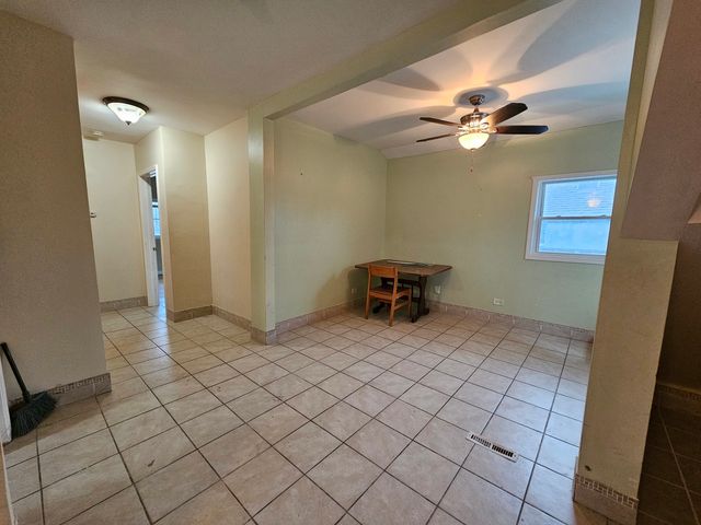 214 Franklin Avenue, Waukegan, IL 60085