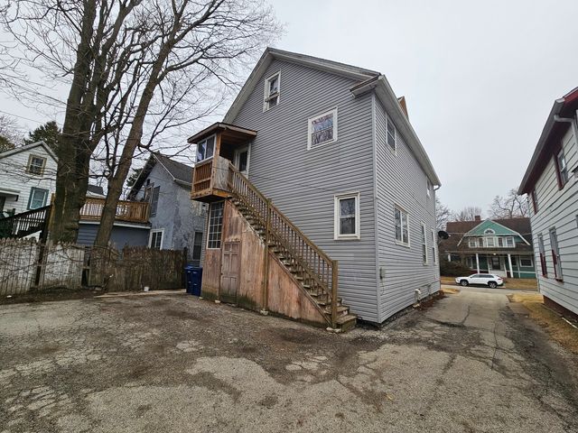 214 Franklin Avenue, Waukegan, IL 60085