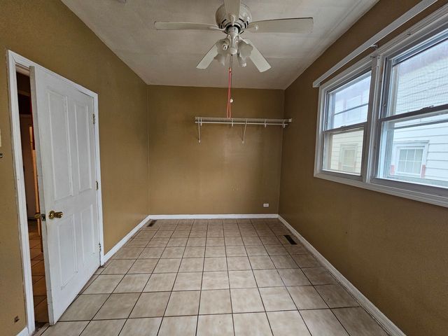 214 Franklin Avenue, Waukegan, IL 60085