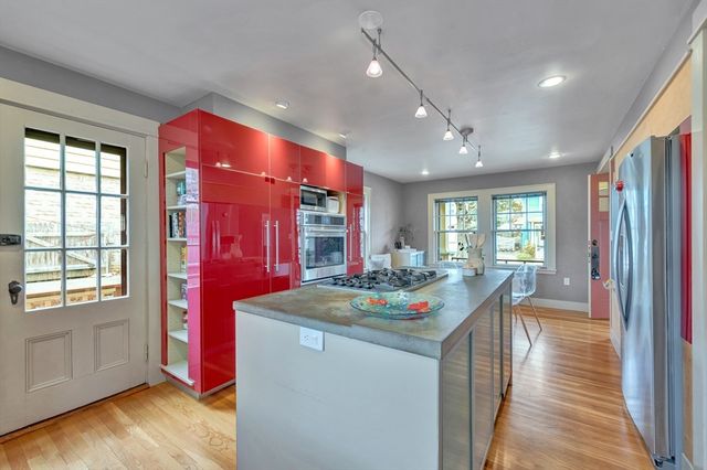 88 School Street, Arlington, MA 02476