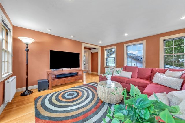 88 School Street, Arlington, MA 02476