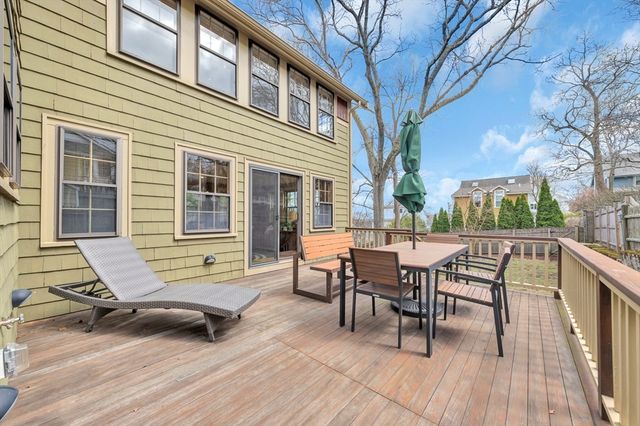 88 School Street, Arlington, MA 02476