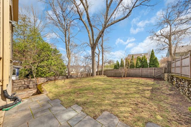 88 School Street, Arlington, MA 02476