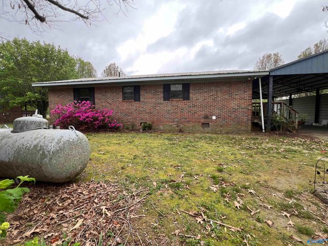 33 Sand Mountain Drive, Rainsville, AL 35986