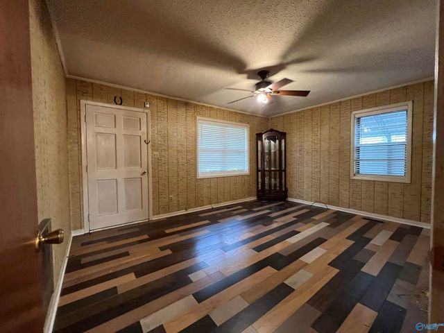 33 Sand Mountain Drive, Rainsville, AL 35986