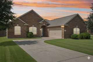 356 Cascade Drive, Red Oak, TX 75154