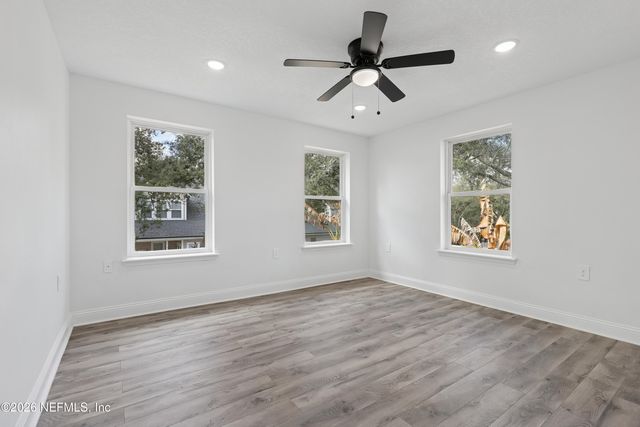 1022 PENMAN Road, Jacksonville Beach, FL 32250