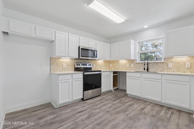 1022 PENMAN Road, Jacksonville Beach, FL 32250