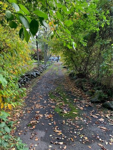 191 Stony Lane, North Kingstown, RI 02852