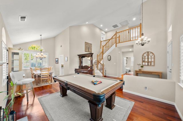 5820 Devon Dr, Rocklin, CA 95765