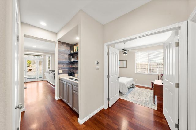 5820 Devon Dr, Rocklin, CA 95765