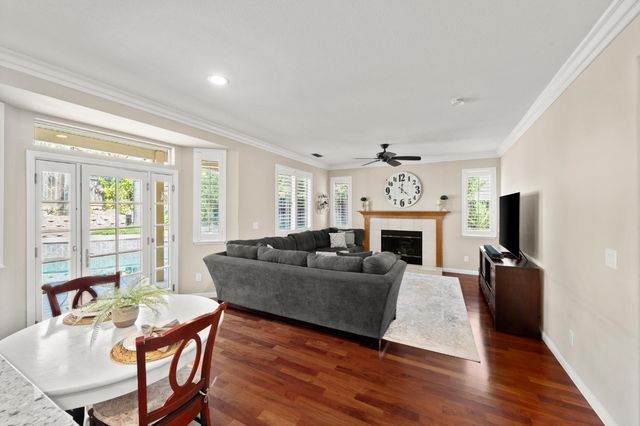 5820 Devon Dr, Rocklin, CA 95765