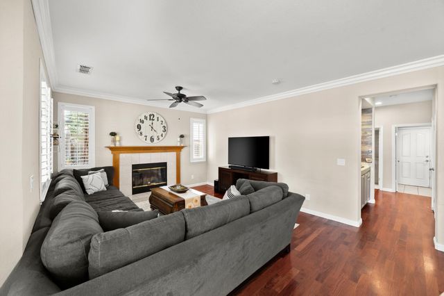 5820 Devon Dr, Rocklin, CA 95765