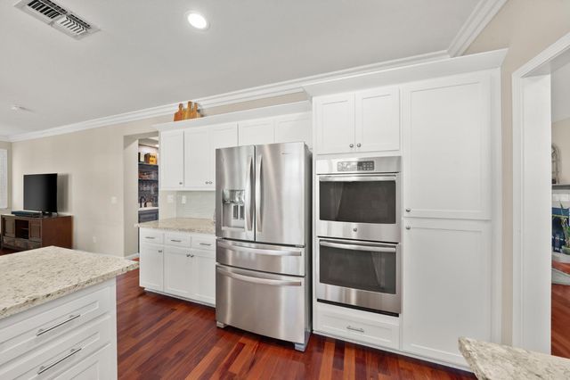 5820 Devon Dr, Rocklin, CA 95765