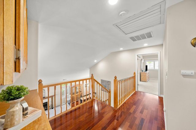 5820 Devon Dr, Rocklin, CA 95765