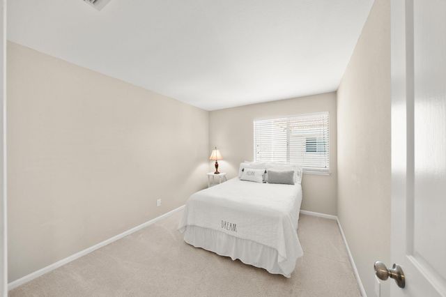 5820 Devon Dr, Rocklin, CA 95765