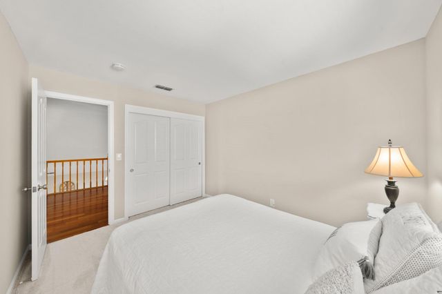 5820 Devon Dr, Rocklin, CA 95765