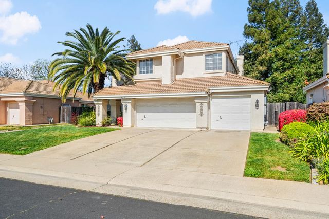 5820 Devon Dr, Rocklin, CA 95765