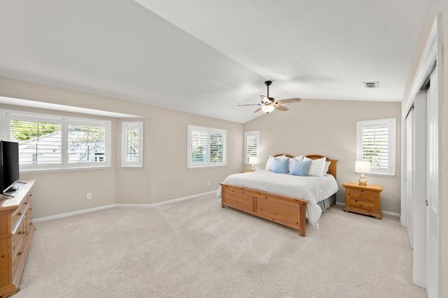 5820 Devon Dr, Rocklin, CA 95765