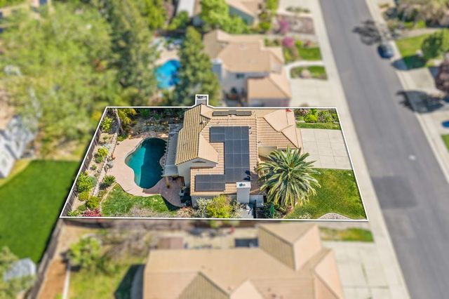 5820 Devon Dr, Rocklin, CA 95765