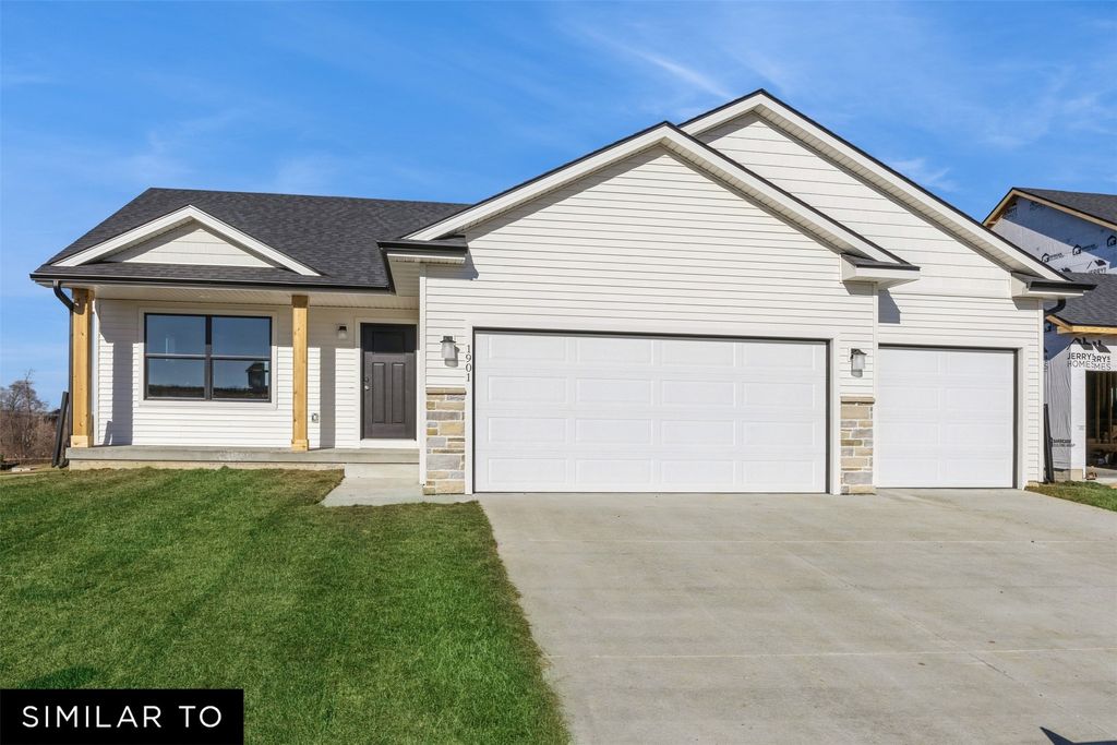 6520 NE Caroline Avenue, Pleasant Hill, IA 50327