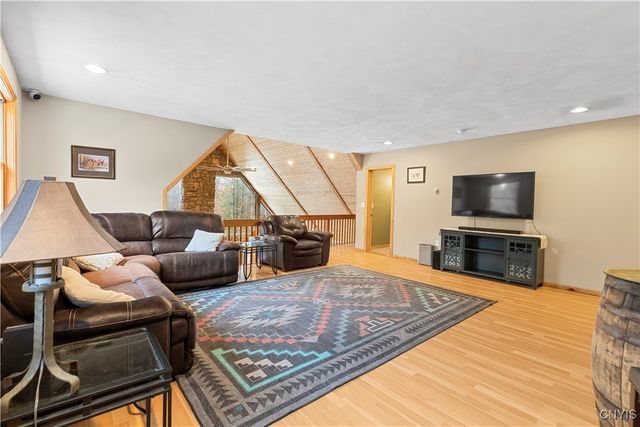 8483 Edwards Road, Floyd, NY 13440