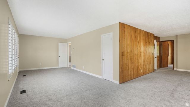 361 E MCMILLAN LN, Murray, UT 84107