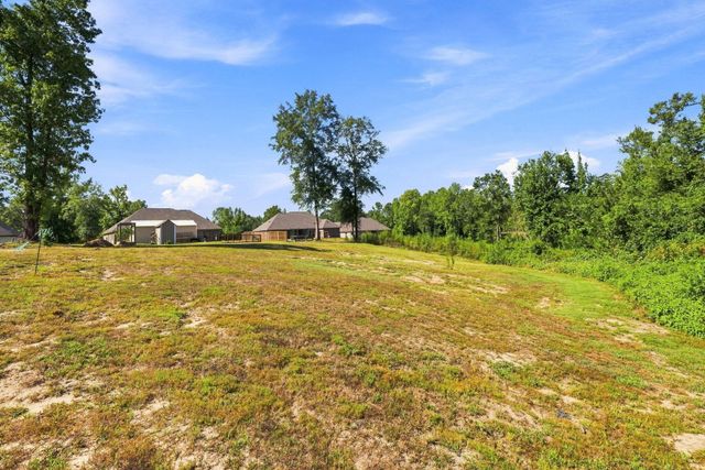 134 N Slade, Sumrall, MS 39482