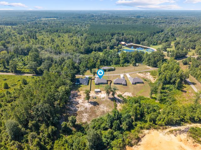 134 N Slade, Sumrall, MS 39482