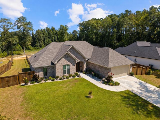 134 N Slade, Sumrall, MS 39482