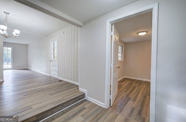 762 Morgan Road, Bremen, GA 30110