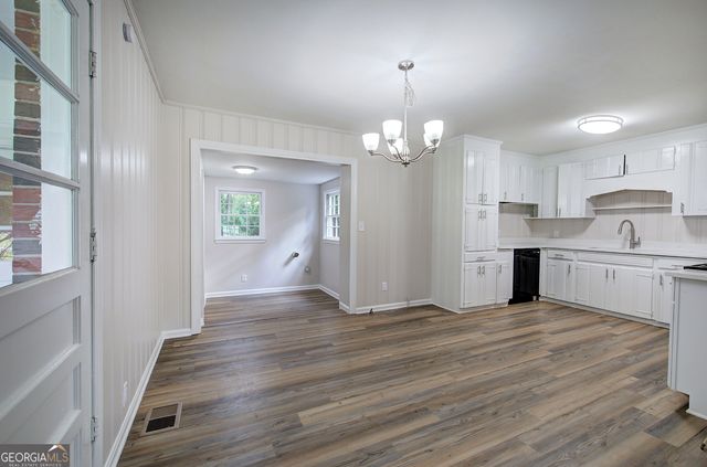762 Morgan Road, Bremen, GA 30110
