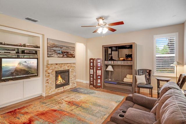 212 Camross Ct, Lincoln, CA 95648