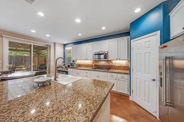 212 Camross Ct, Lincoln, CA 95648