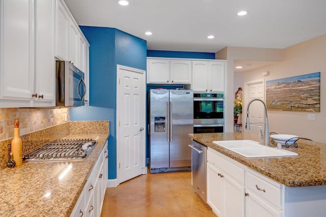 212 Camross Ct, Lincoln, CA 95648