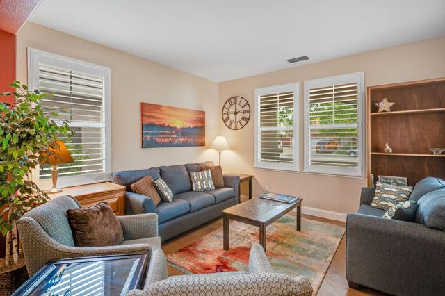 212 Camross Ct, Lincoln, CA 95648