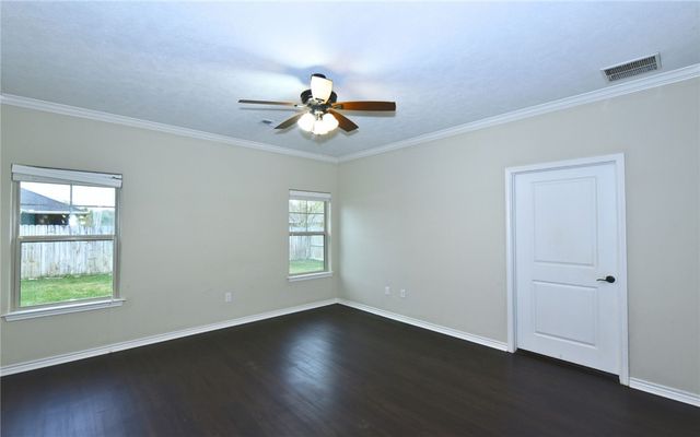 1005 Copperas Bend, Caldwell, TX 77836