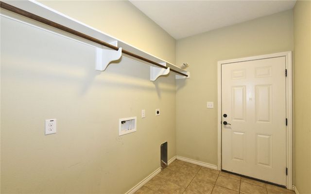 1005 Copperas Bend, Caldwell, TX 77836