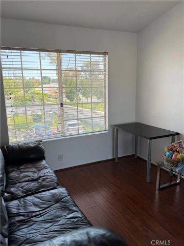80 Almador, Irvine, CA 92614