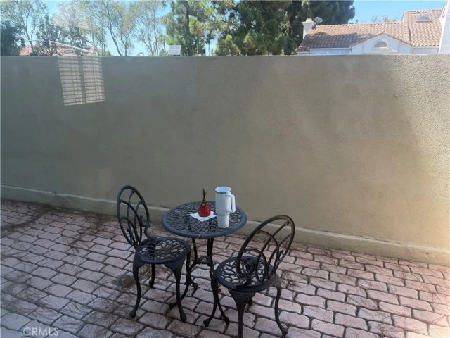 80 Almador, Irvine, CA 92614