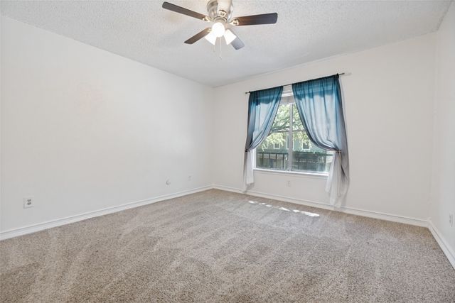 7452 E Northwest Highway 123, Dallas, TX 75231