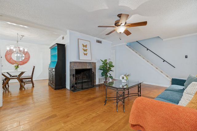 7452 E Northwest Highway 123, Dallas, TX 75231