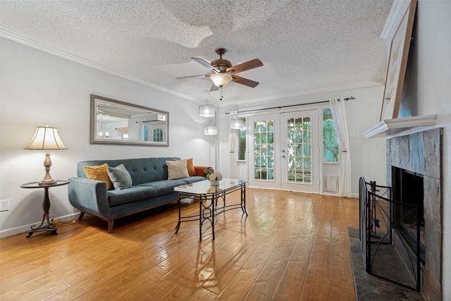7452 E Northwest Highway 123, Dallas, TX 75231