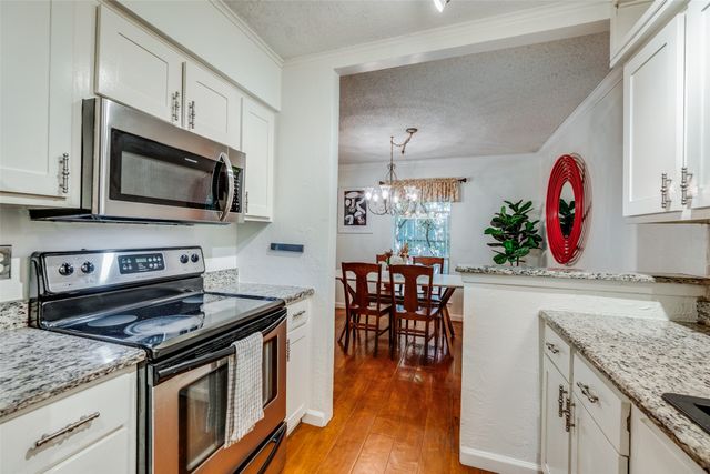 7452 E Northwest Highway 123, Dallas, TX 75231