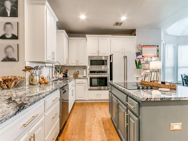 4205 Hidden Lake Circle, Moore, OK 73160