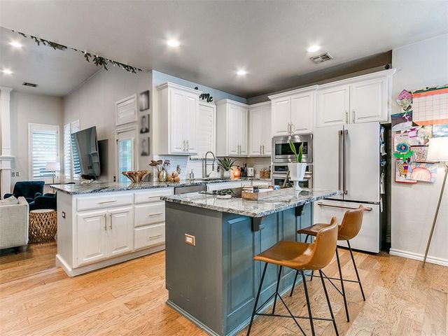 4205 Hidden Lake Circle, Moore, OK 73160