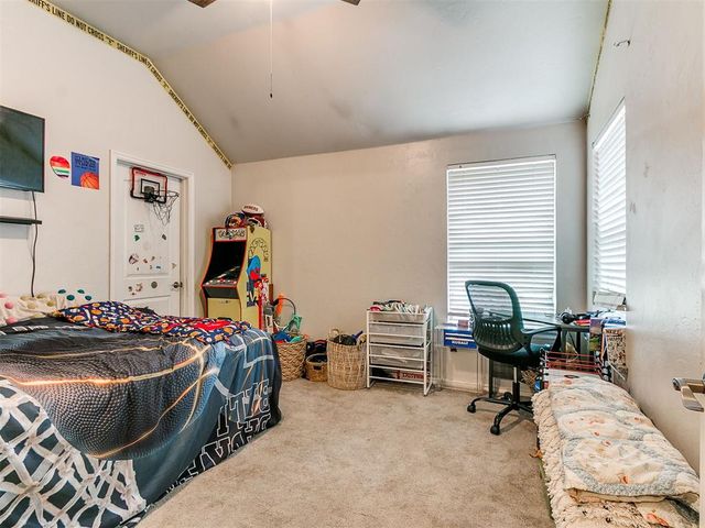 4205 Hidden Lake Circle, Moore, OK 73160